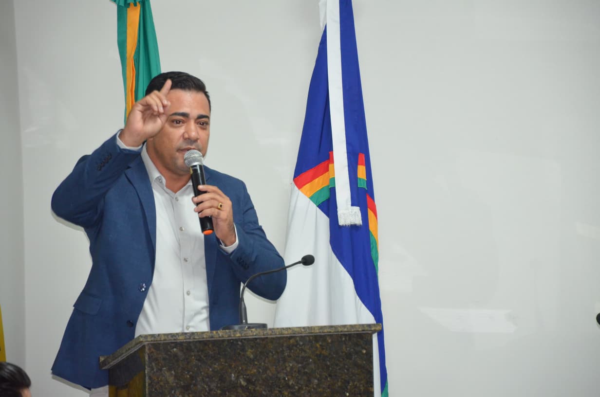 Após ataques da prefeita, presidente da Câmara sai em defesa dos vereadores de Cedro