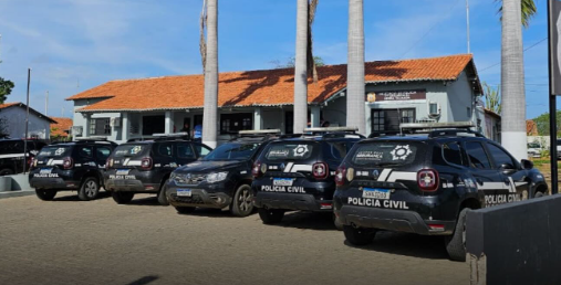 Operação contra fraude em concurso mobiliza polícia e prende motorista do SAMU e policial em Serra Talhada