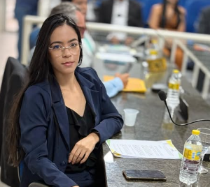 Vereadora do Cedro é a primeira mulher a presidir a UVP em Pernambuco