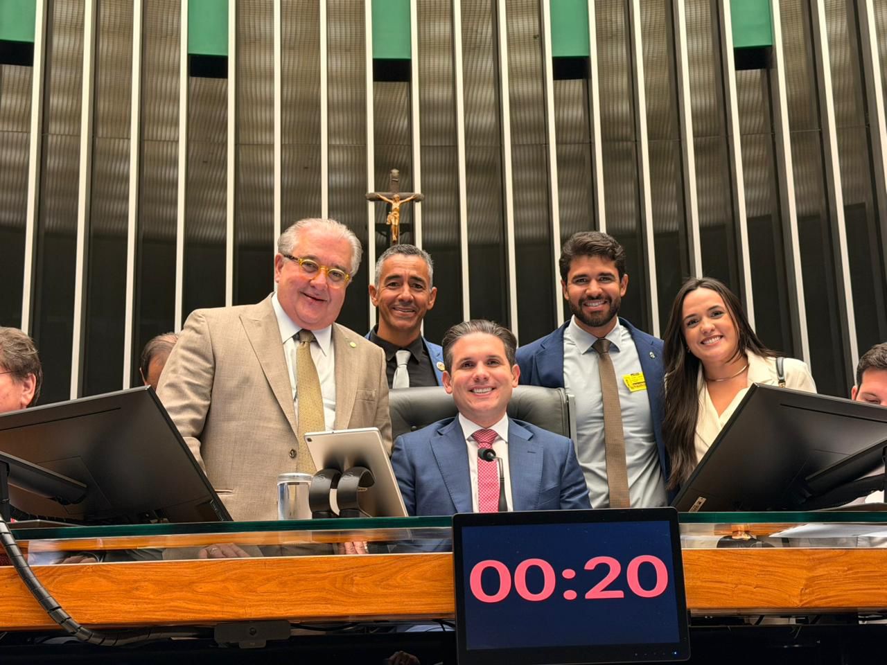 Léo Parente, Eduarda Sampaio e Mael do Divino conseguem emendas para obras e ações em Salgueiro