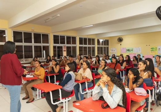Secretaria de Educação de Verdejante inicia curso de formação para profissionais de apoio